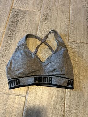 Puma Heather Gray Crisscross Logo Band Sports Bra - size Medium